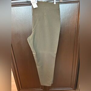 JJill Pure Jill pull on pants. Size Large